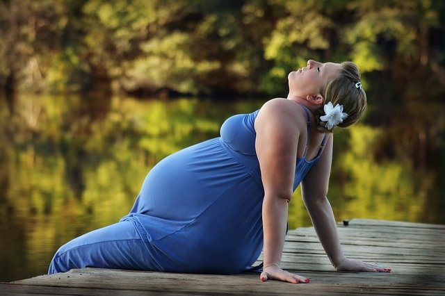 زيادة الوزن أثناء الحمل: المخاطر وطرق الوقاية